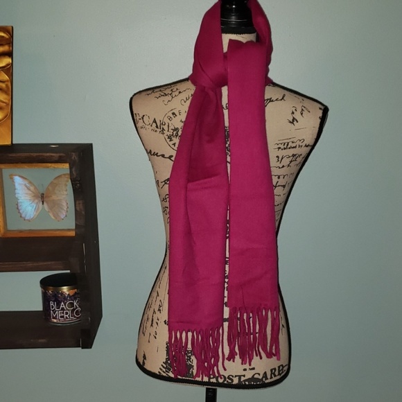 New Enzo Cranberry Cashmere Wool Blend Scarf - Picture 3 of 6